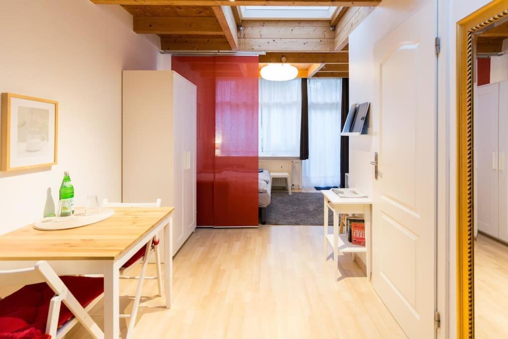 Wilhelmstr Fuer Bis Zu 3 Personen Apartment Bruehl (Rhineland)